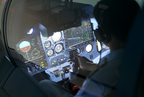 Xem máy bay SU-30 bay đêm, tuần tra Trường Sa - ảnh 1