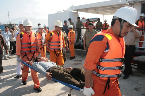 Người dân khó an tâm định cư khi y tế biển đảo chưa tốt - ảnh 1