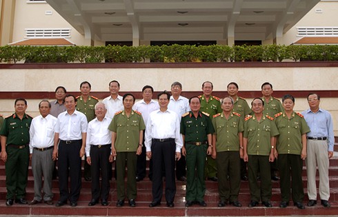 Thủ tướng yêu cầu Quân khu 7 nâng cao khả năng sẵn sàng chiến đấu - ảnh 2