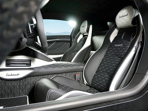 Cận cảnh siêu xế hộp hơn 70 tỷ đồng khi về Việt Nam - ảnh 5