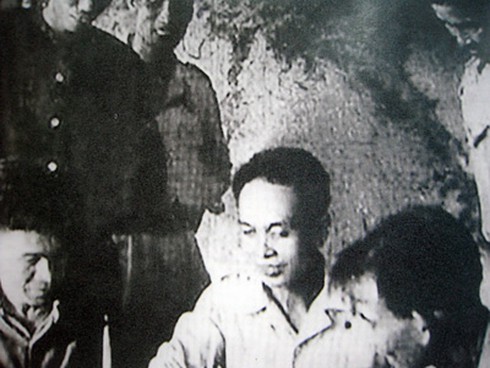 Đại tướng Võ Nguyên Giáp qua ảnh - ảnh 7