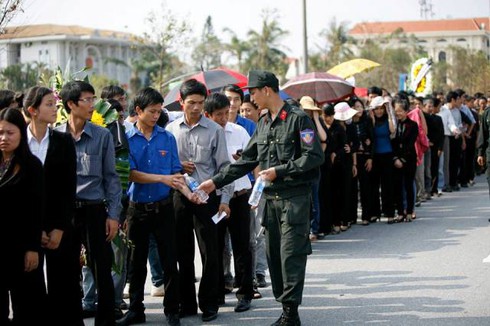 Cập nhật tin mới nhất về Quốc tang Đại tướng Võ Nguyên Giáp chiều, tối 12/10 - ảnh 35