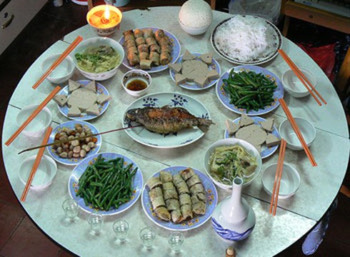 Mâm cỗ cúng ông Táo theo phong tục từng vùng - ảnh 1