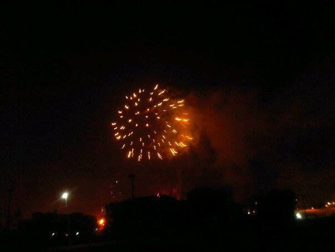 Không khí đón giao thừa Giáp Ngọ 2014 - ảnh 20