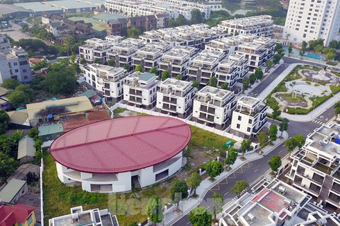 Hà Nội báo cáo dự án The Eden Rose 'vẽ' thêm tầng, xây trường học không phép - ảnh 3