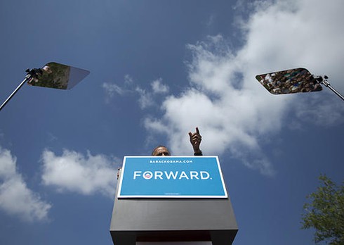 Những bức ảnh 'lạ' trong chiến dịch tranh cử Tổng thống Mỹ - ảnh 1