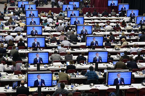 Những bức ảnh 'lạ' trong chiến dịch tranh cử Tổng thống Mỹ - ảnh 5