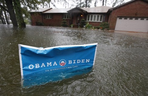 Chùm ảnh: Siêu bão Sandy tàn phá nước Mỹ - ảnh 13
