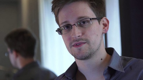 Mỹ chính thức cáo buộc và yêu cầu dẫn độ Edward Snowden - ảnh 1