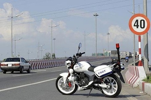 Khủng như dàn xe của CSGT Việt Nam - ảnh 12