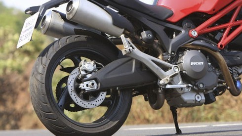 Lốp xe máy: Cách sử dụng và bảo trì - ảnh 1