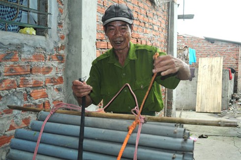 Chuyện lạ ở Hà Nội: Bắt lươn giữa… cao ốc - ảnh 1
