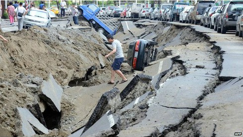 Tin thế giới 18h30: Chiến sự suốt đêm ở hiện trường MH17 rơi - ảnh 7