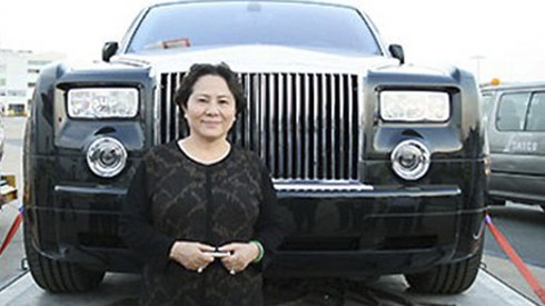 Ai tặng Rolls-Royce biển tứ quý 7 cho bà Bạch Diệp? - ảnh 3