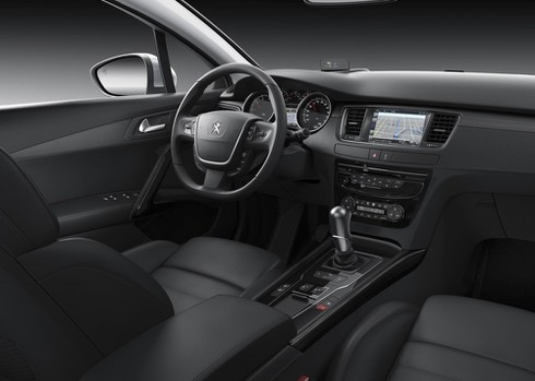 Peugeot 208 và 508 đắt hàng ở Việt Nam - ảnh 10