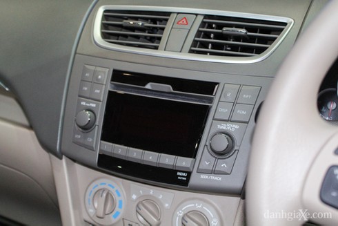 Xe 7 chỗ Suzuki Ertiga giá 599 triệu ở Việt Nam - ảnh 13