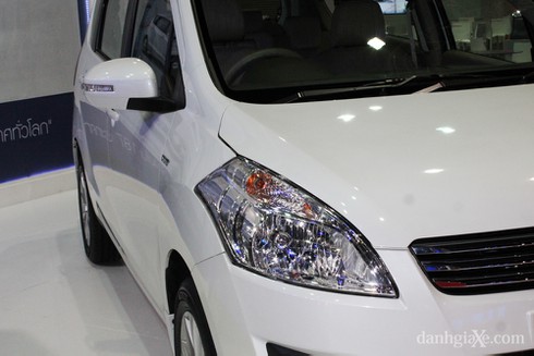 Xe 7 chỗ Suzuki Ertiga giá 599 triệu ở Việt Nam - ảnh 6
