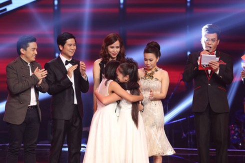 Cô bé Bình Định đăng quang The Voice Kids - ảnh 2