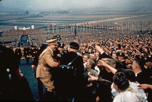 Ảnh màu hiếm có về “Thời đại Hitler” - ảnh 1