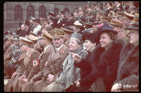 Ảnh màu hiếm có về “Thời đại Hitler” - ảnh 10