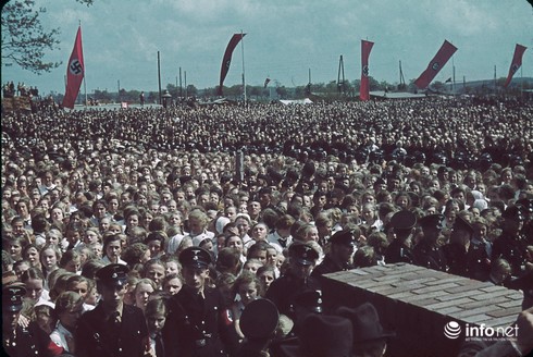 Ảnh màu hiếm có về “Thời đại Hitler” - ảnh 6