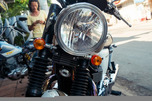 Tinhte_Triumph_Bonneville_T100-9988.