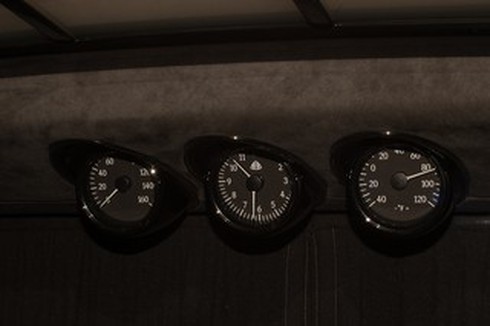 Khám phá Maybach 62S của bố chồng Hà Tăng - ảnh 7