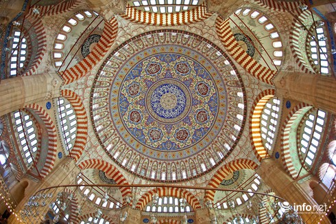 Choáng ngợp trước vẻ đẹp của mái nhà thờ Hồi giáo - ảnh 16