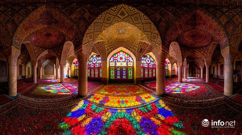 Choáng ngợp trước vẻ đẹp của mái nhà thờ Hồi giáo - ảnh 3