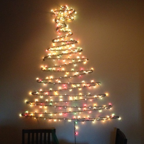 11 mẫu cây thông Noel sáng tạo từ phế liệu - ảnh 5