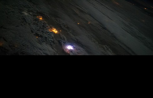 Thế giới năm 2014 nhìn từ vũ trụ - ảnh 3