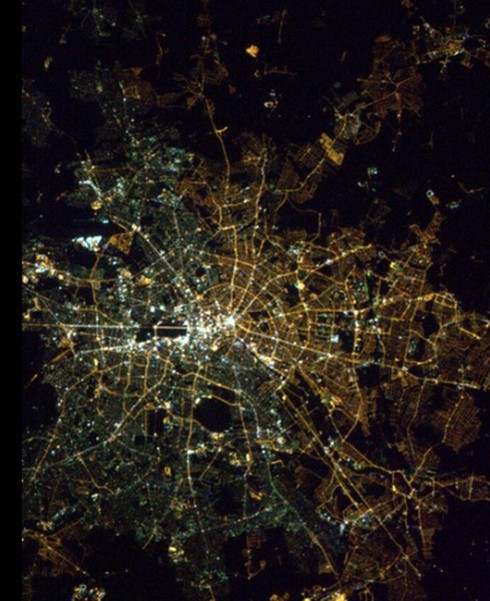 Thế giới năm 2014 nhìn từ vũ trụ - ảnh 13