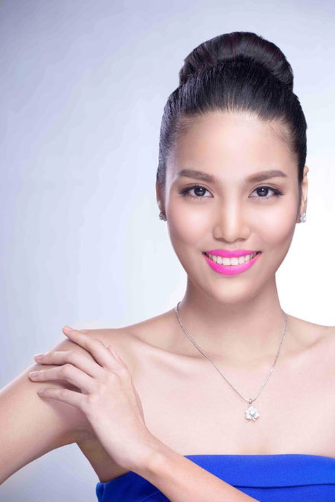 Cận cảnh nhan sắc 12 người đẹp Hoa khôi áo dài Việt Nam 2014 - ảnh 10