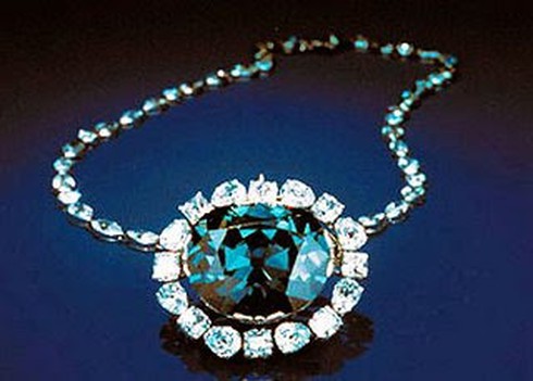 Bí ẩn những viên đá quý mang lời nguyền... quỷ ám - ảnh 2