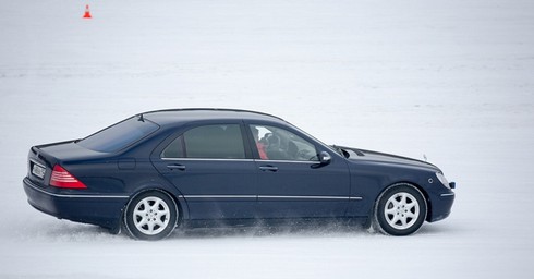Lái xe của các 'vip' nước Nga tập luyện ra sao? - ảnh 10