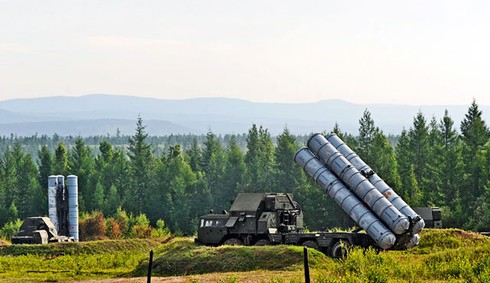 S-300 đọ sức Tomahawk và F-15 - ảnh 3