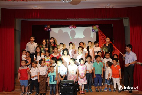 Đại sứ quán Việt Nam tại Rumani tổ chức Ngày Quốc tế thiếu nhi - ảnh 1