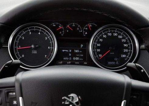 Có nên mua xe Peugeot 508 2015 với giá 1,4 tỷ đồng? - ảnh 12