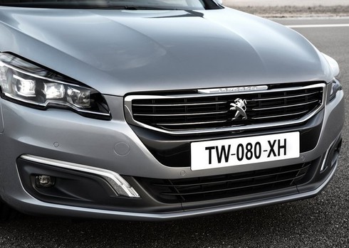 Có nên mua xe Peugeot 508 2015 với giá 1,4 tỷ đồng? - ảnh 5