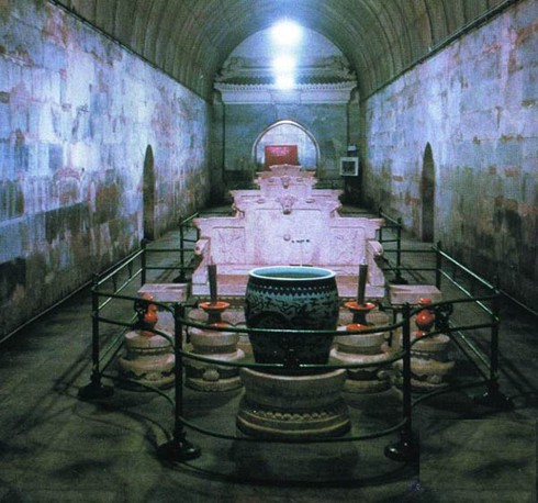 Bí ẩn về lăng mộ chứa 800 tấn châu báu trong địa cung - ảnh 13