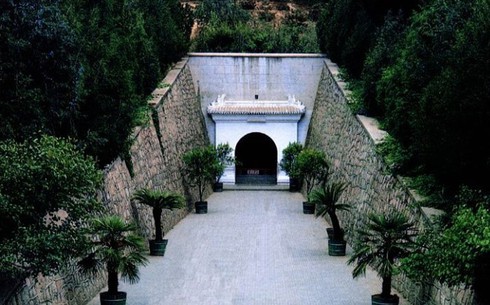 Bí ẩn về lăng mộ chứa 800 tấn châu báu trong địa cung - ảnh 14