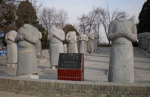 Bí ẩn về lăng mộ chứa 800 tấn châu báu trong địa cung - ảnh 2