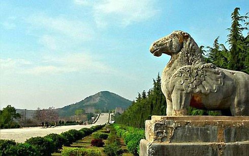 Bí ẩn về lăng mộ chứa 800 tấn châu báu trong địa cung - ảnh 29