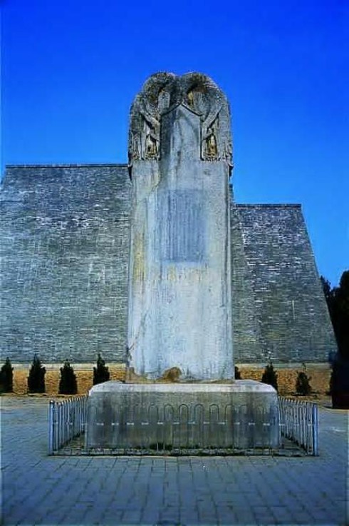 Bí ẩn về lăng mộ chứa 800 tấn châu báu trong địa cung - ảnh 9