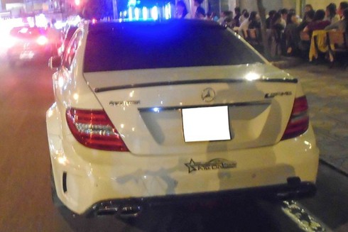 Dàn siêu xe độc lạ hiếm có 'náo loạn' đường phố Sài Gòn - ảnh 8