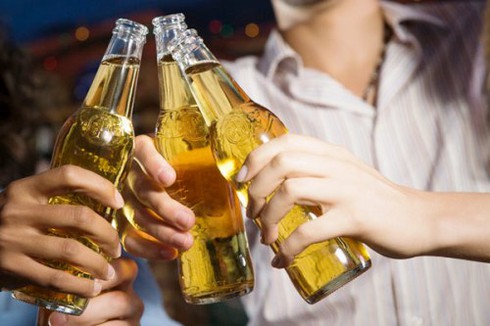 Uống bao nhiêu bia không hại sức khỏe? - ảnh 1
