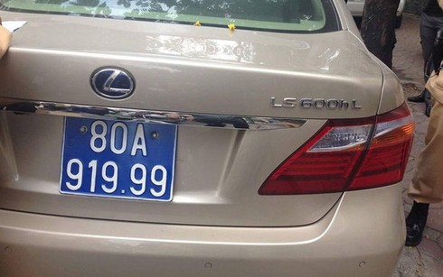 Những chiếc Lexus mang biển xanh - ảnh 2
