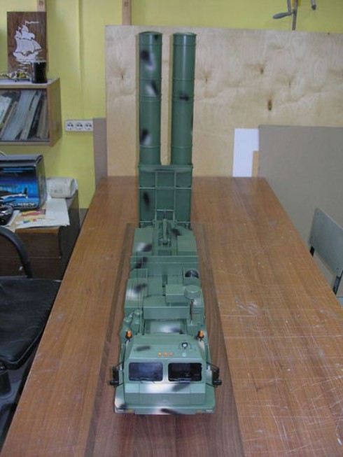 Lộ diện mô hình bệ phóng tên lửa S-500 - ảnh 2