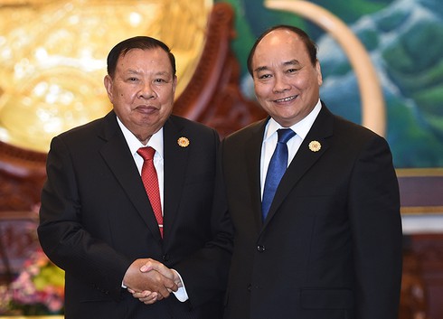 Thủ tướng Nguyễn Xuân Phúc tiếp kiến Tổng bí thư, Chủ tịch nước Lào - ảnh 1