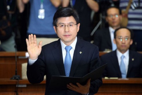 Thủ tướng Chính phủ Nguyễn Xuân Phúc điện đàm với quyền Tổng thống Hàn Quốc - ảnh 1